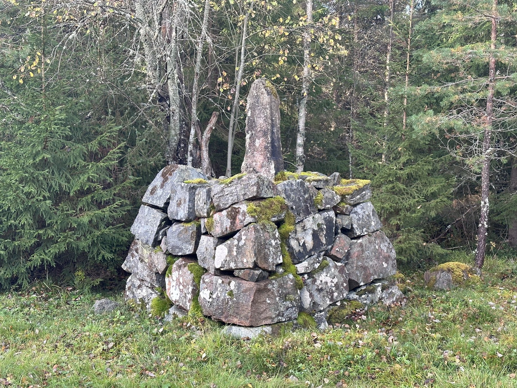 Milsten vid Nyhagen